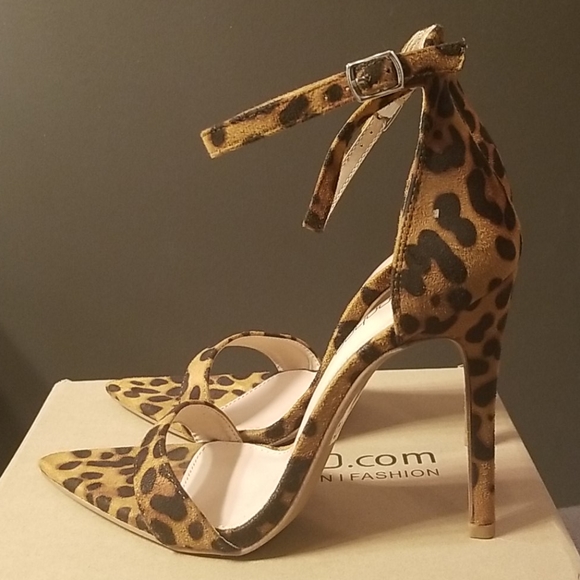 Leopard print heels - Picture 1 of 2